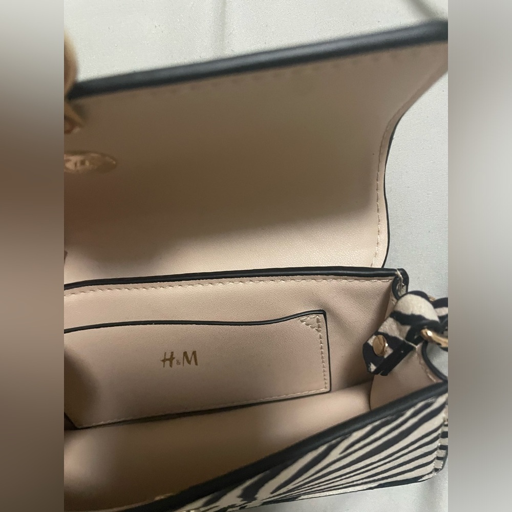 H&M Zebra Mini Bag - image 4
